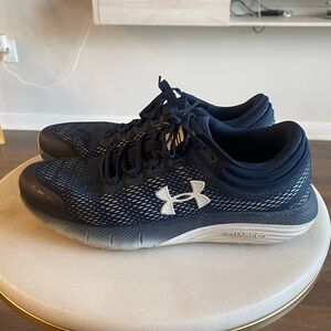 Men’s Size 11 Under Armour Shoes